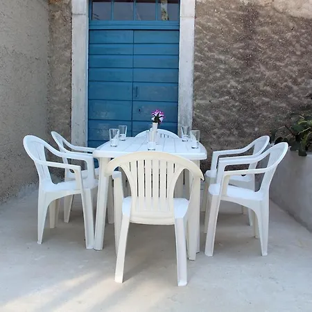 House By The Sea - Tisno