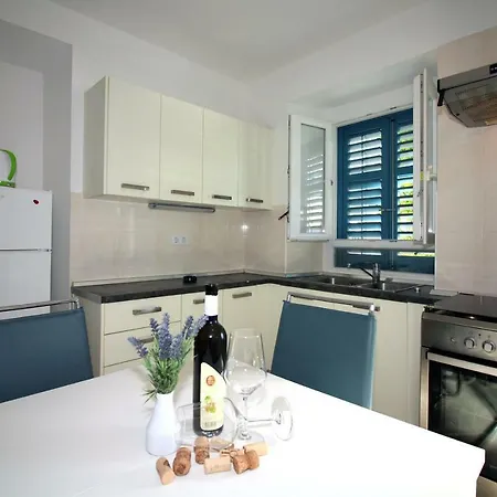 Apartamento House By The Sea - Tisno