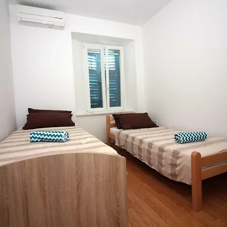 House By The Sea - * Tisno
